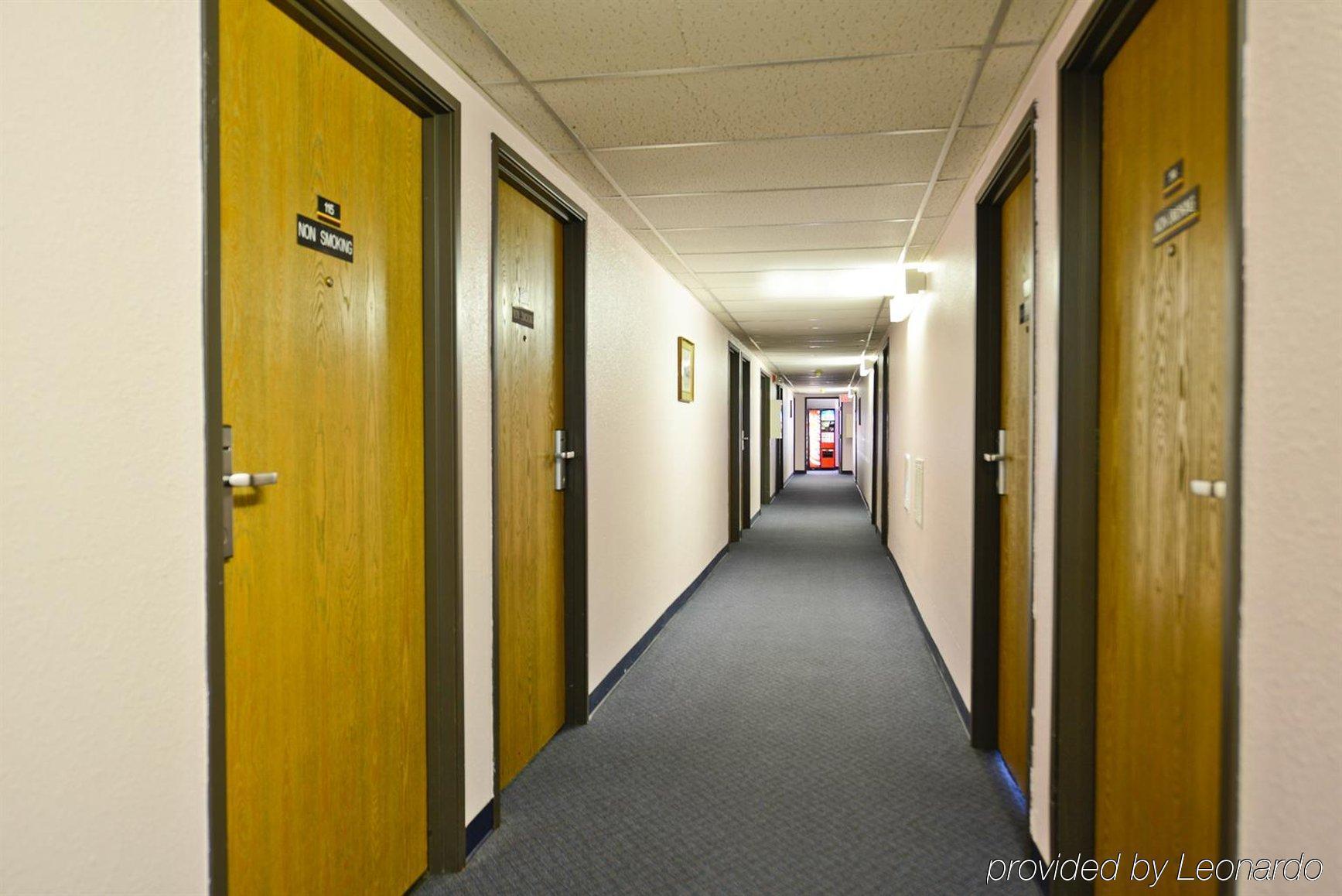 Executive Inn McPherson Interior foto